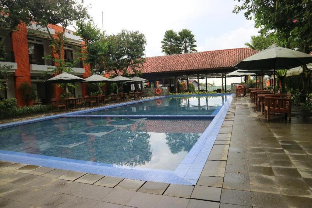 Villa Bukit Pinus Bogor Dış mekan fotoğraf