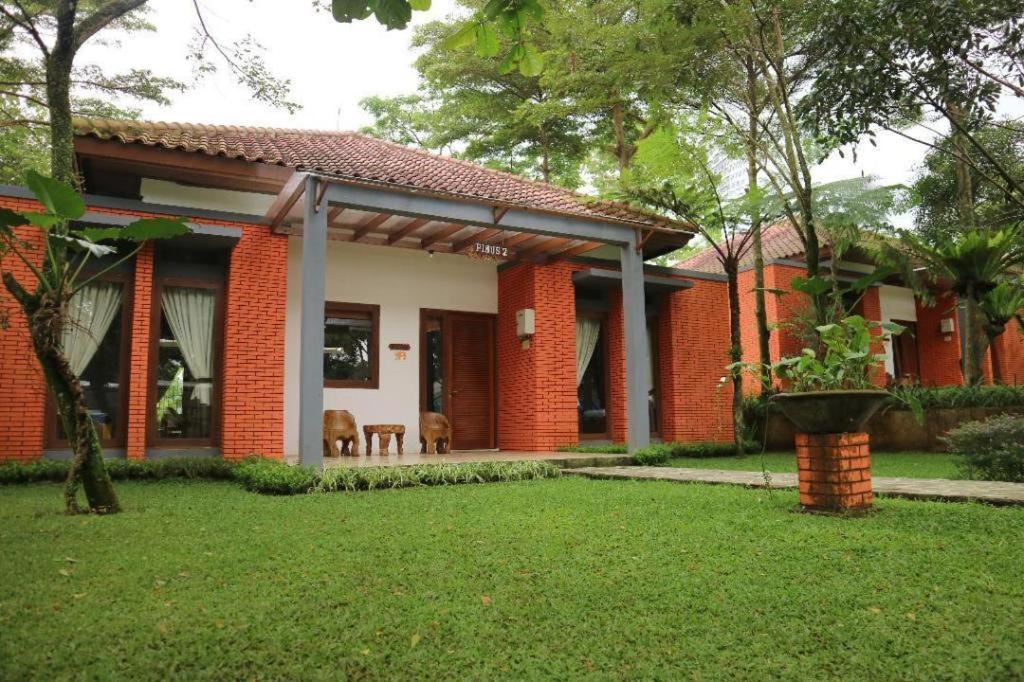 Villa Bukit Pinus Bogor Dış mekan fotoğraf